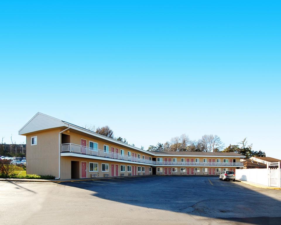 Rodeway Inn West Dodge Omaha Exterior photo