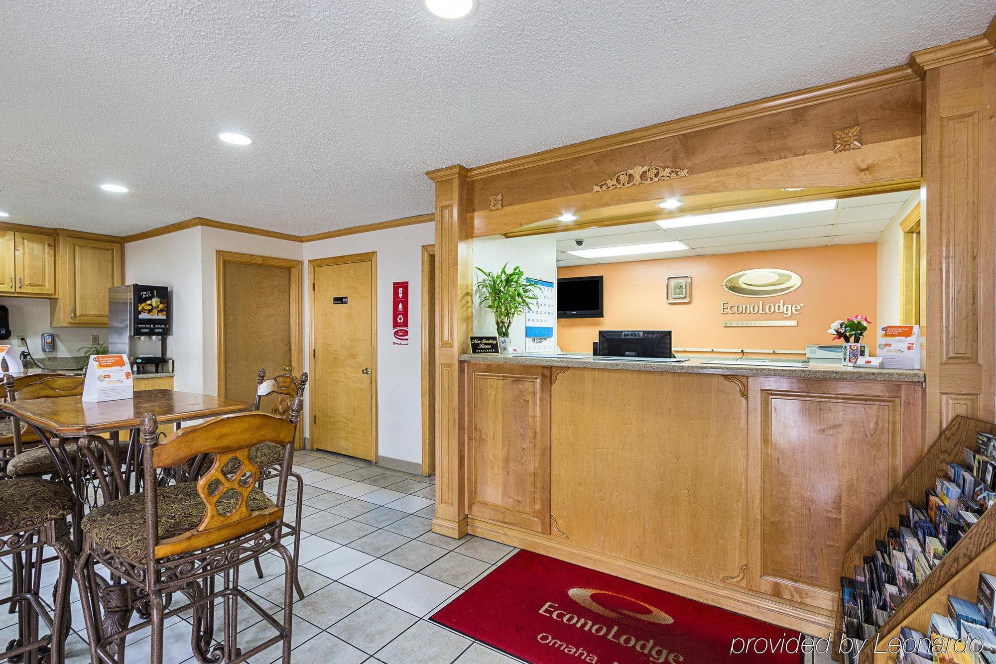 Rodeway Inn West Dodge Omaha Exterior photo