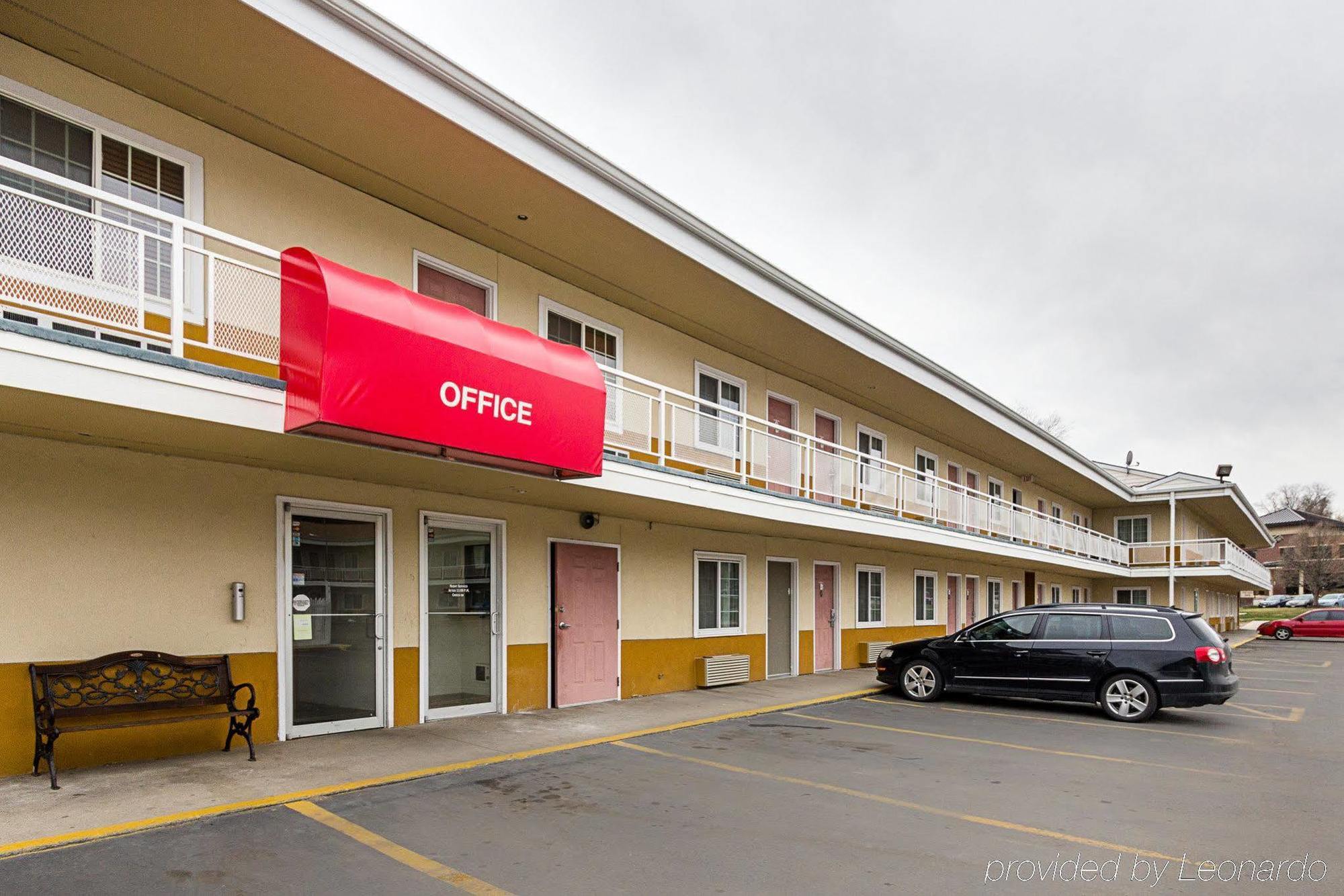 Rodeway Inn West Dodge Omaha Exterior photo